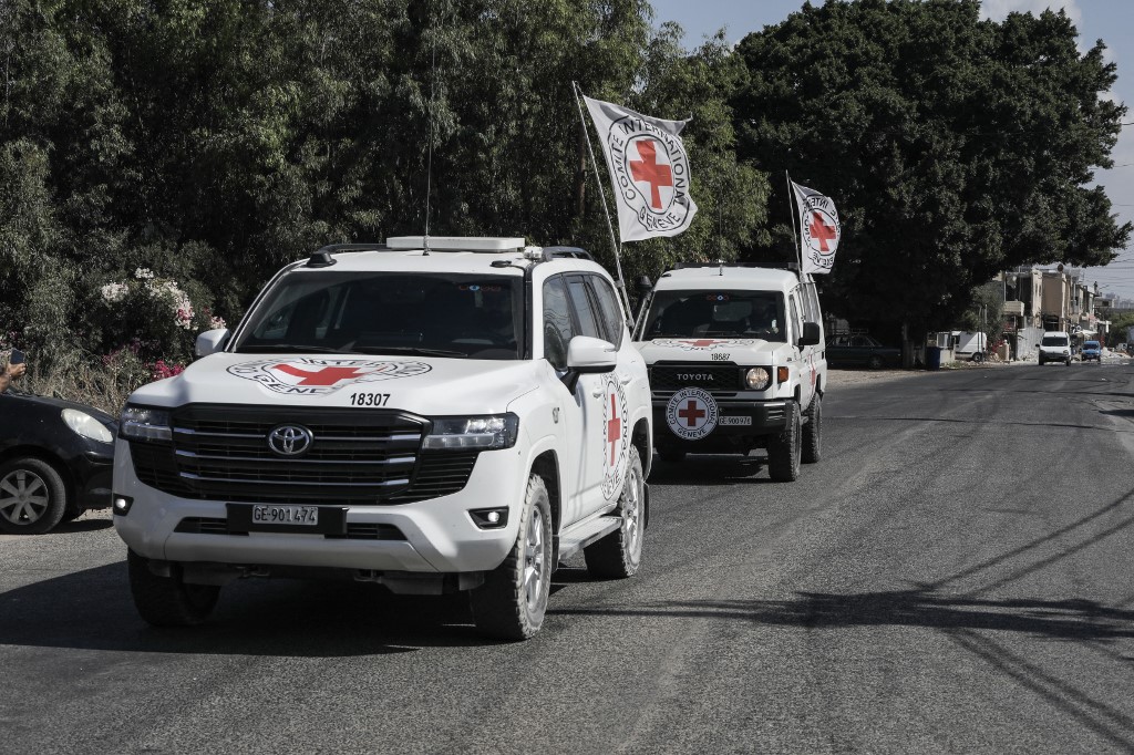 A convoy of the International Committee of the Red Cross (ICRC) drives along a road near al-Mansouri in southern Lebanon on September 4, 2026, en route to a meeting point to receive four people who had been detained by Israel (AFP)